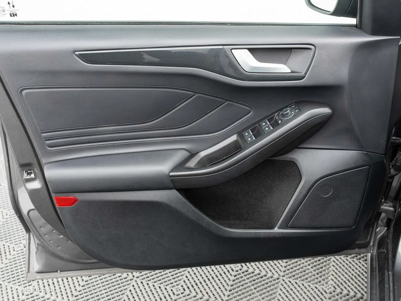 Ford Focus IV 9