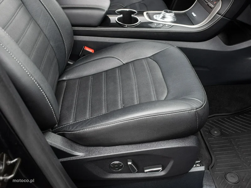 Ford Galaxy III 35