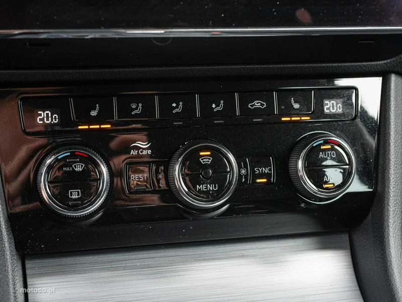 Skoda Superb III 17