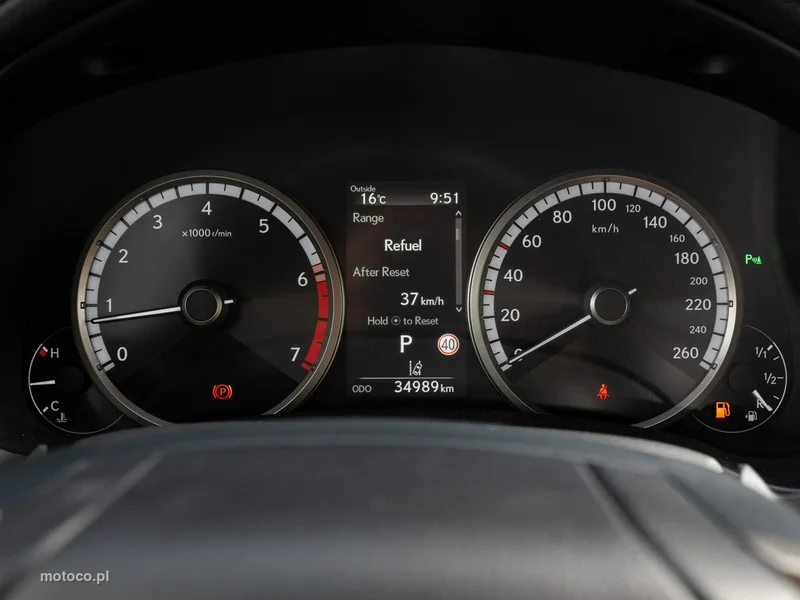 Lexus NX 12