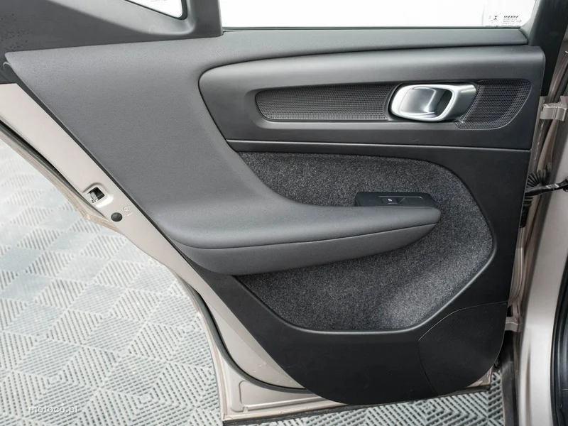 Volvo XC 40 23