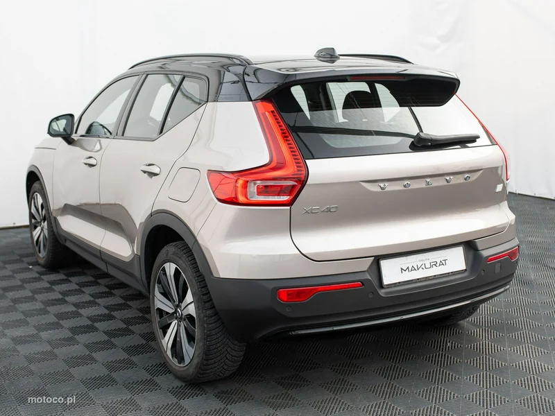 Volvo XC 40 4