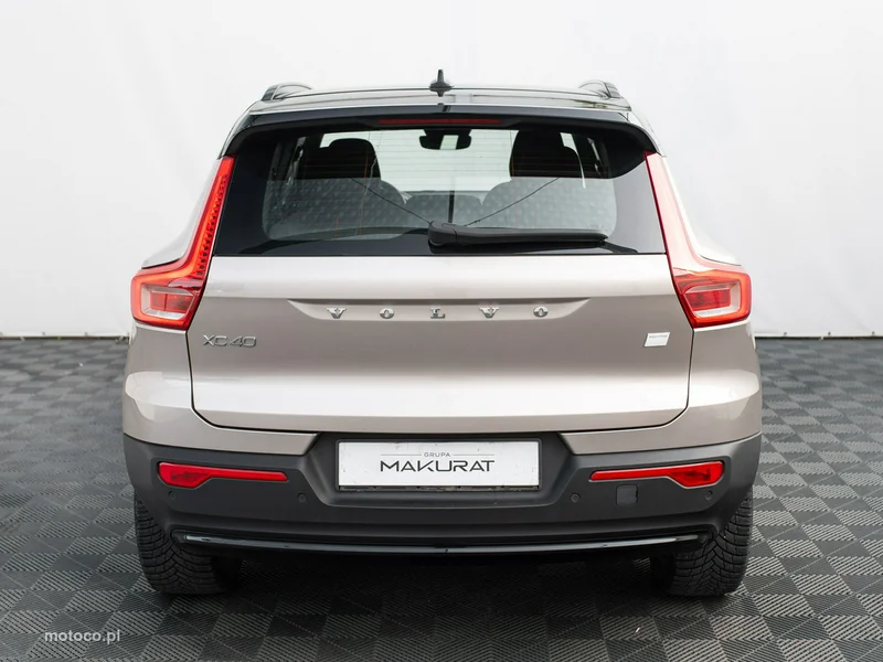 Volvo XC 40 8