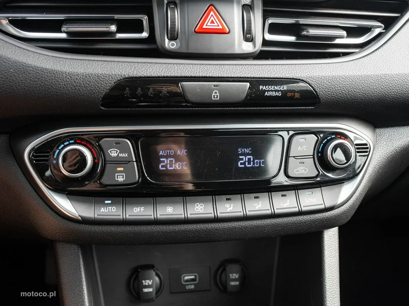 Hyundai i30 16