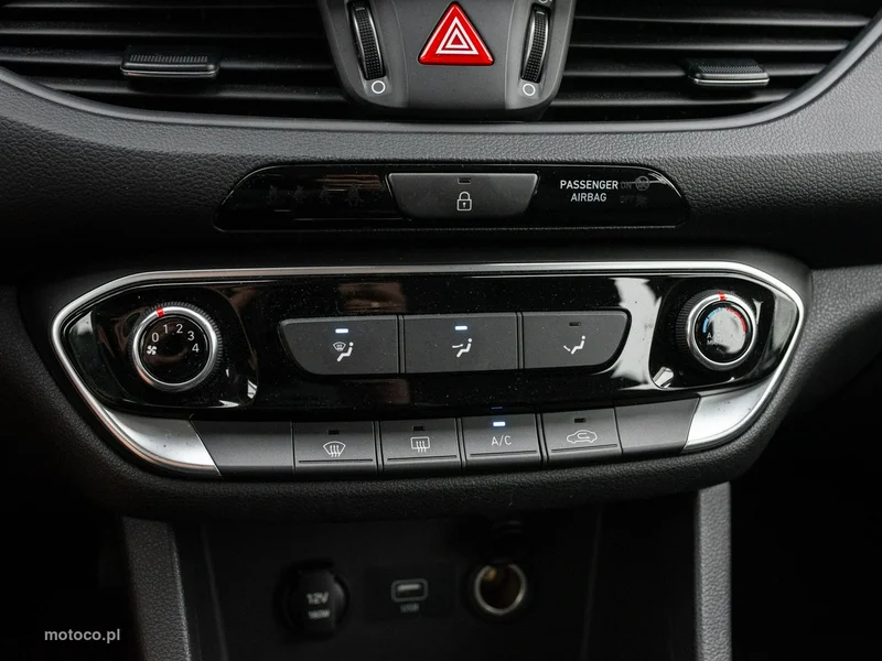 Hyundai i30 16