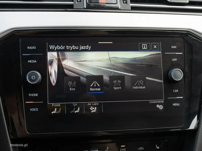 Volkswagen Passat B8 24