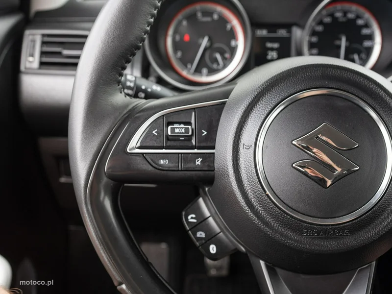 Suzuki Swift 13