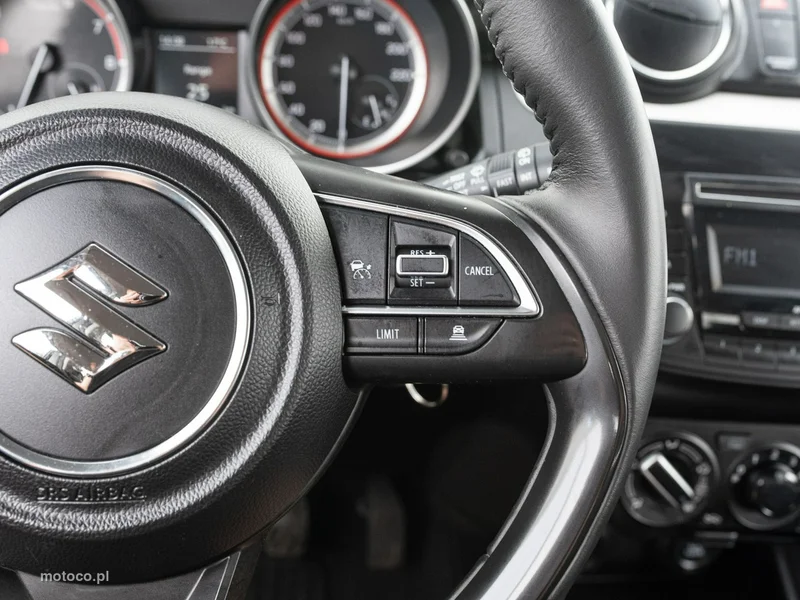 Suzuki Swift 14