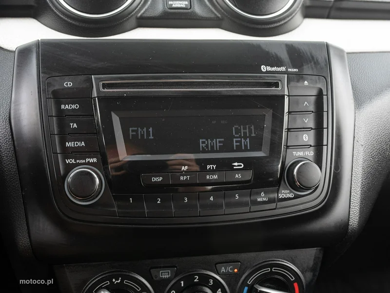 Suzuki Swift 17