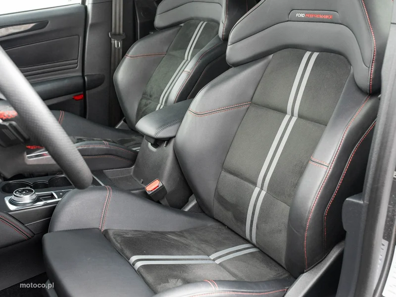 Ford Focus IV 11