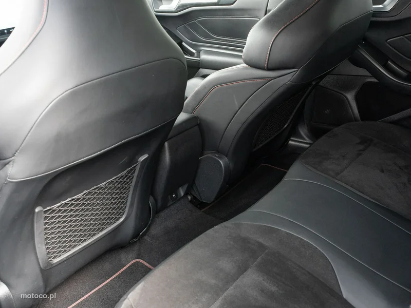 Ford Focus IV 23