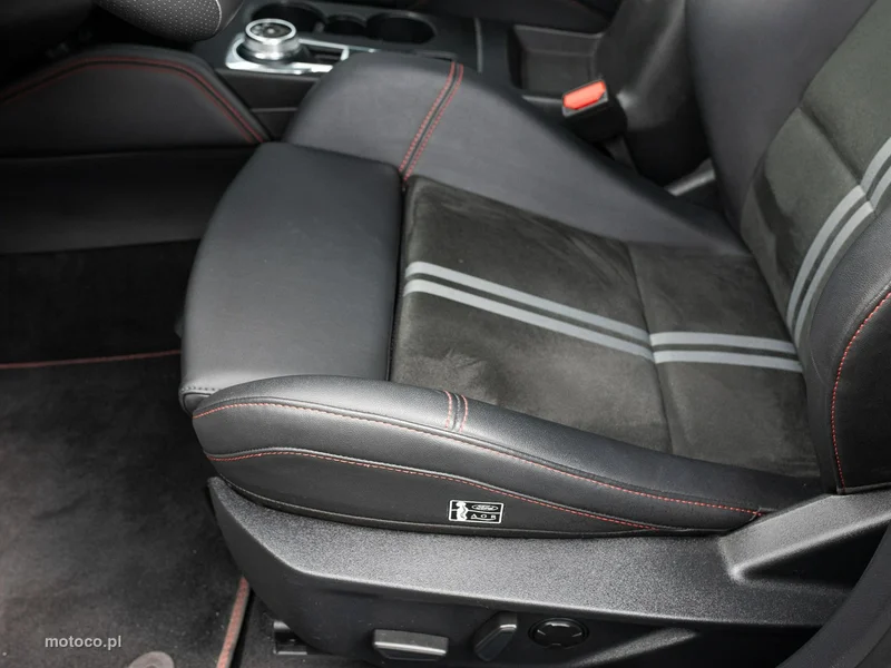 Ford Focus IV 10