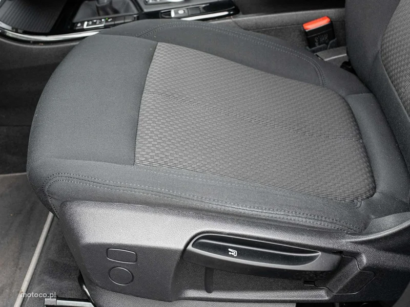 BMW X2 F39 10