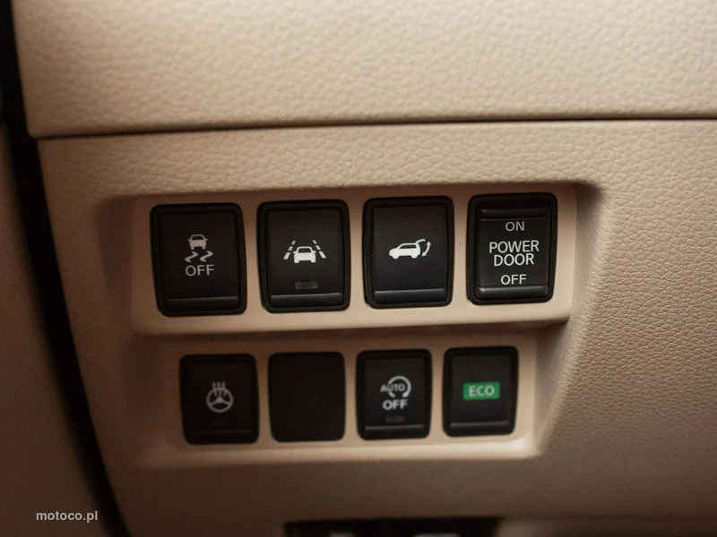 Nissan X-Trail 15