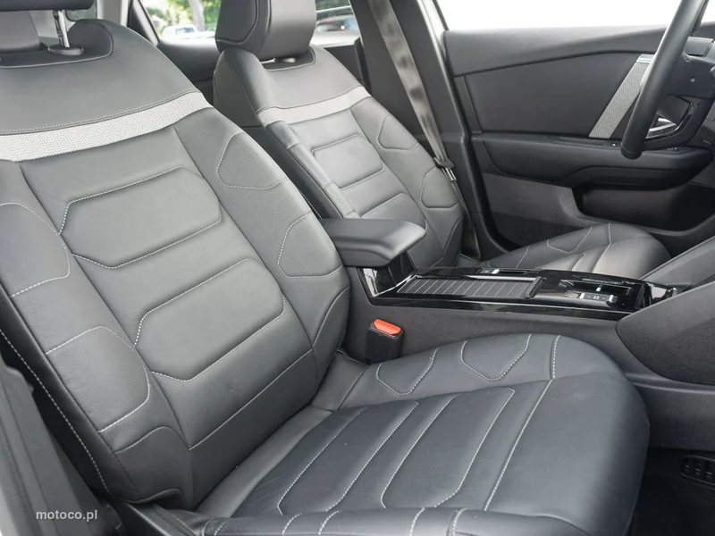 Citroen C4X 28