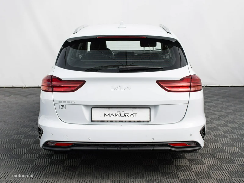 Kia Cee'd 8