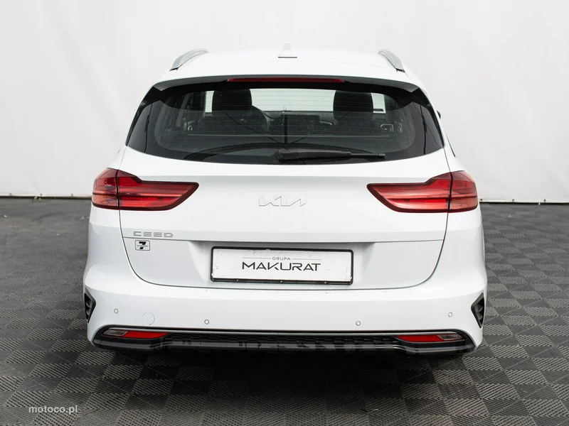 Kia Cee'd 8