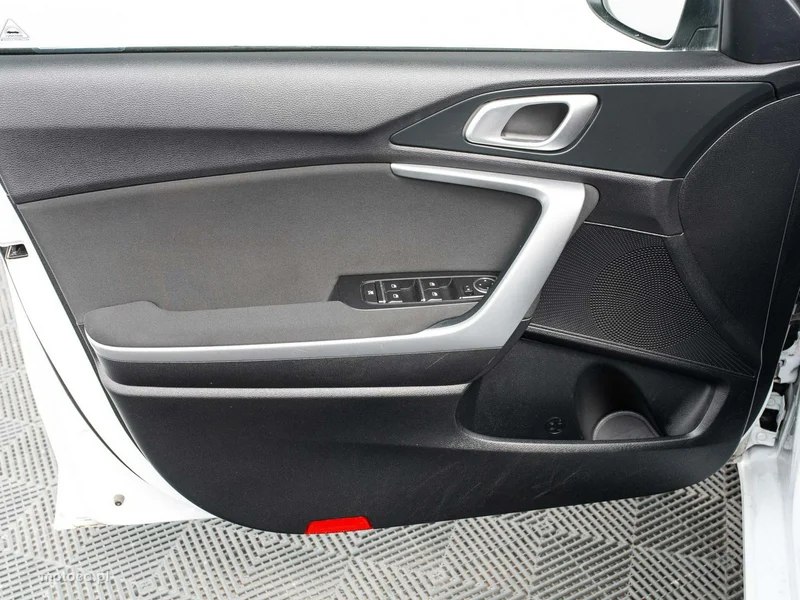 Kia Cee'd 9