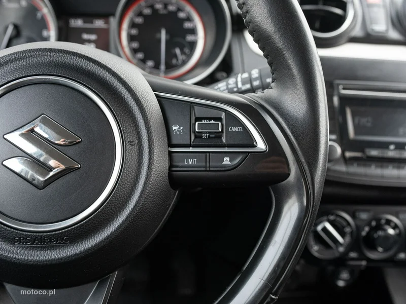 Suzuki Swift 13