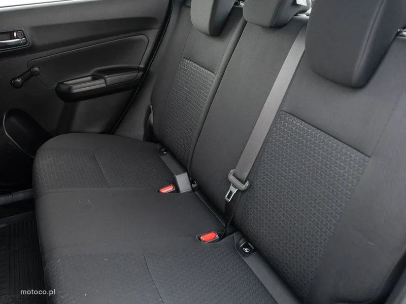 Suzuki Swift 19