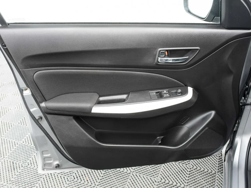 Suzuki Swift 9