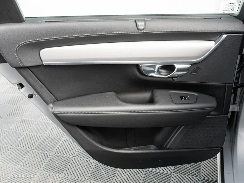 Volvo V90 22