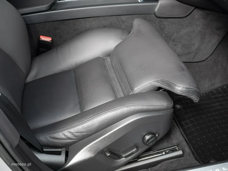 Volvo V90 28