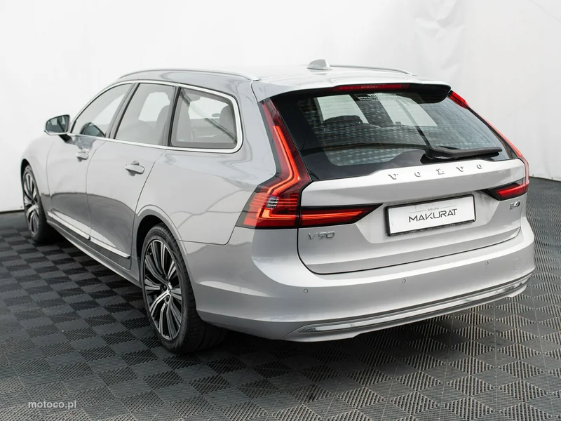 Volvo V90 4