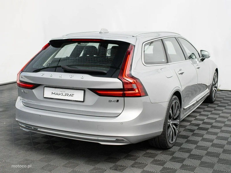 Volvo V90 5