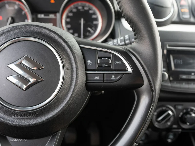 Suzuki Swift 13