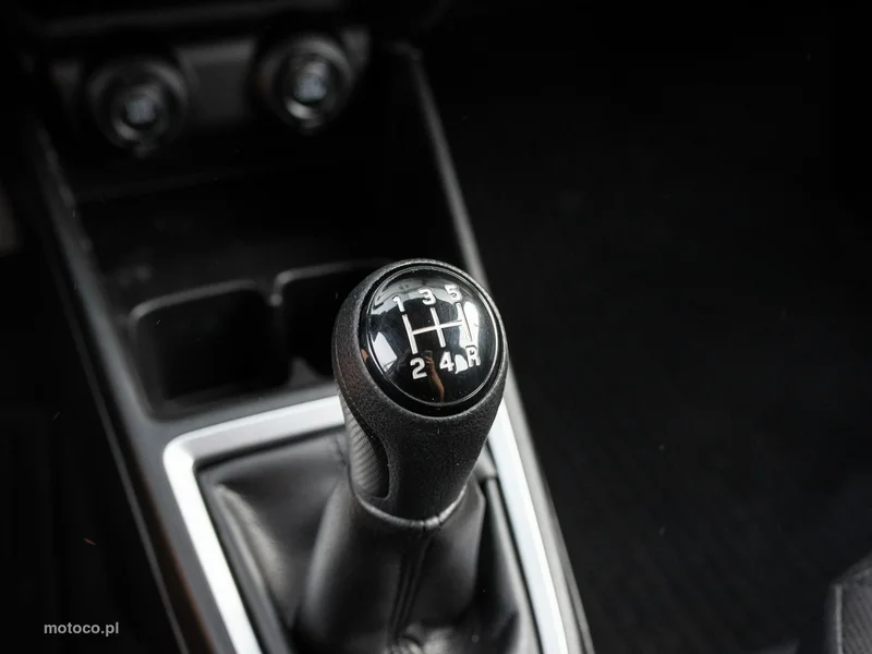 Suzuki Swift 14