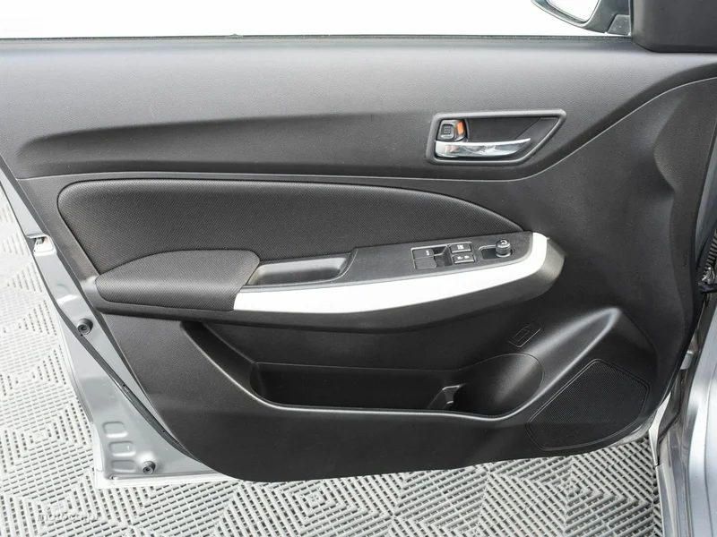 Suzuki Swift 9