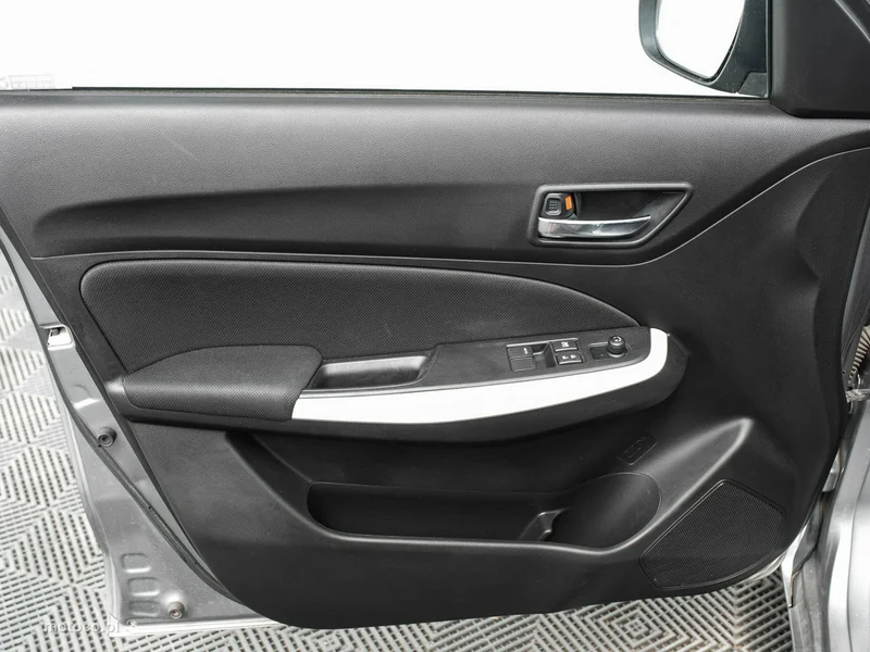 Suzuki Swift 9