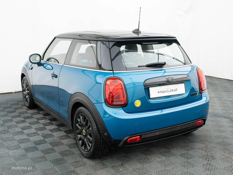 MINI Cooper 4