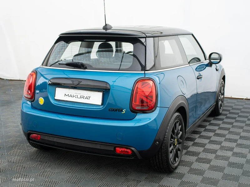 MINI Cooper 5