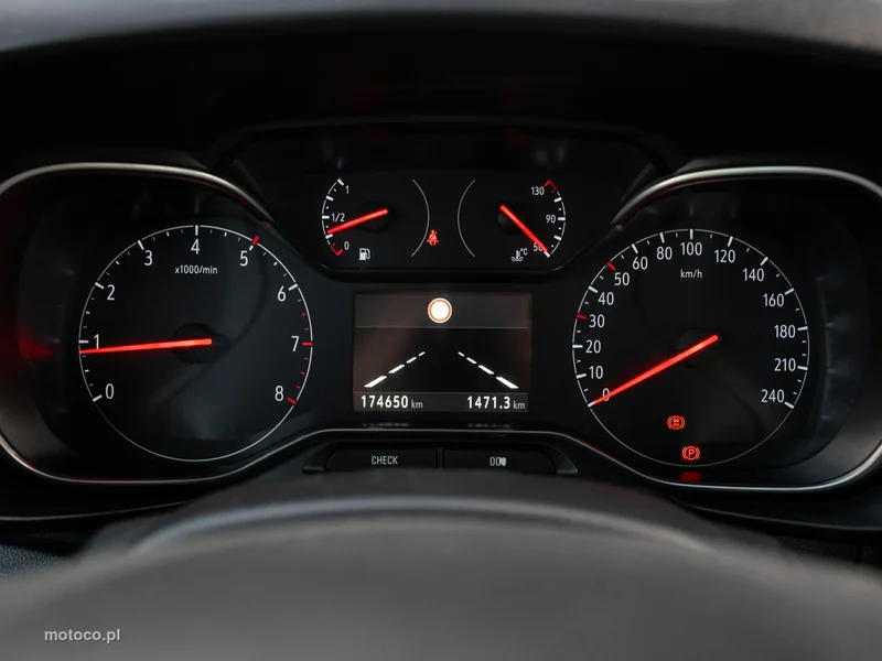 Opel Combo Life 12