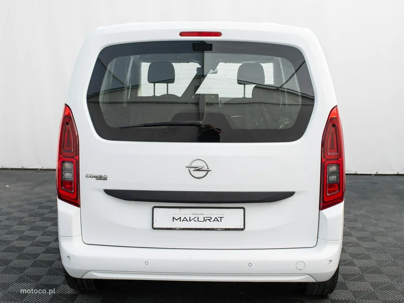 Opel Combo Life 8