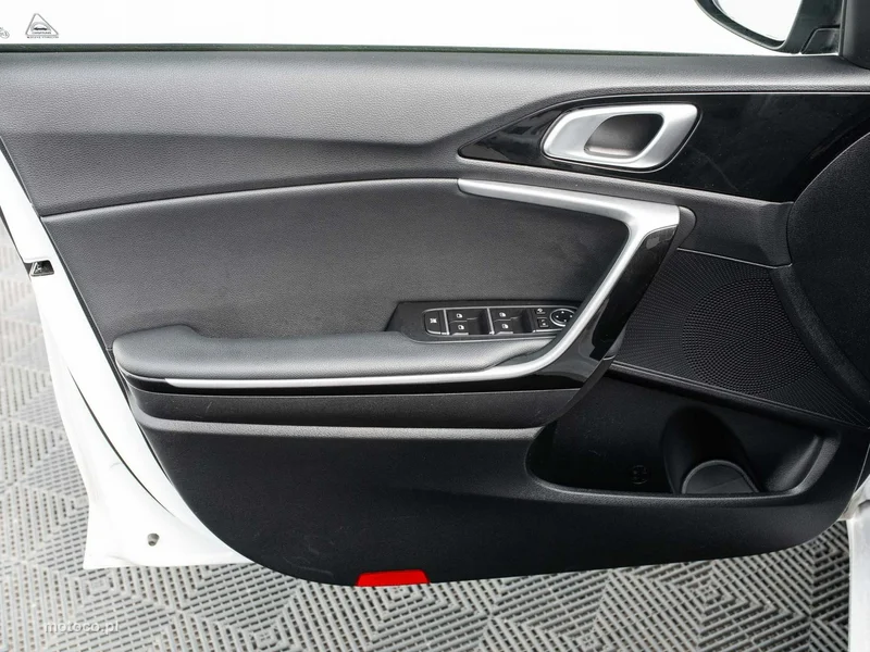 Kia Cee'd 9