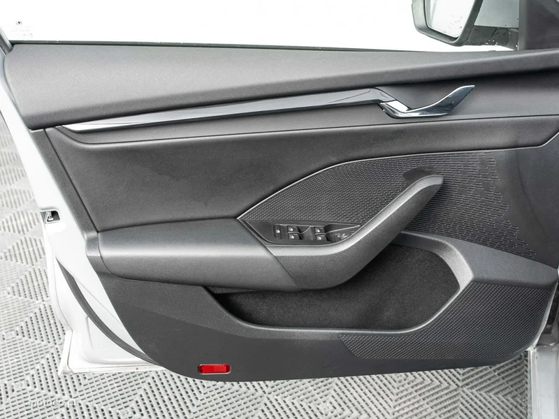 Skoda Octavia IV 9