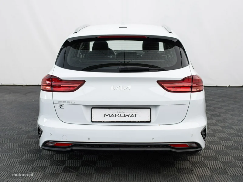 Kia Cee'd 8