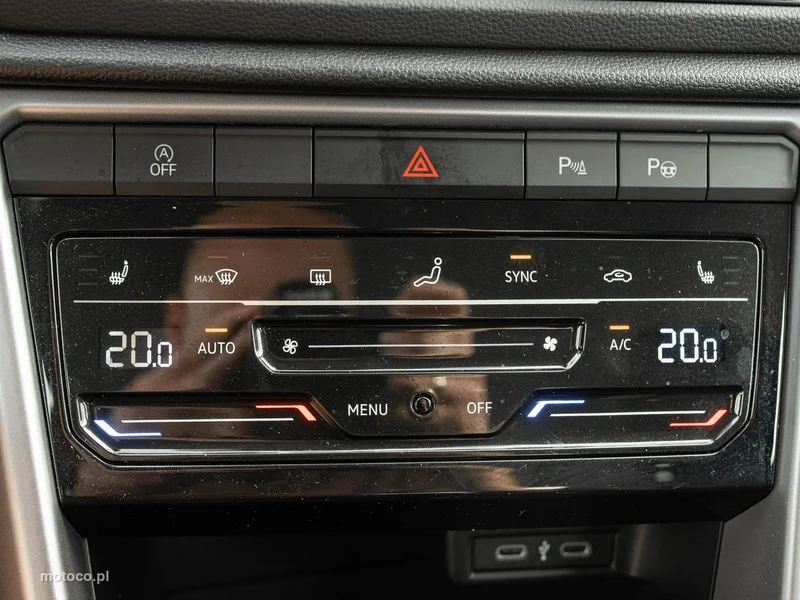 Volkswagen T-Roc A1 15