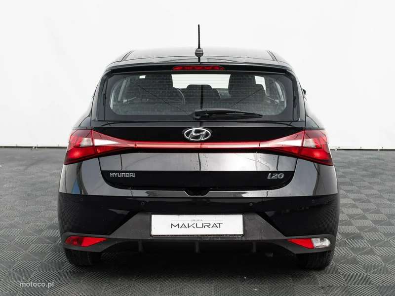 Hyundai i20 8