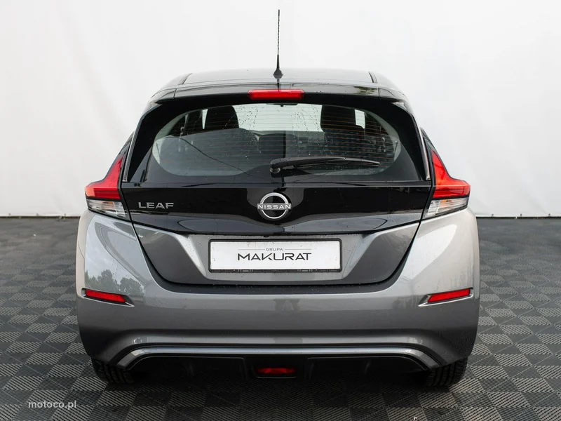 Nissan Leaf 8