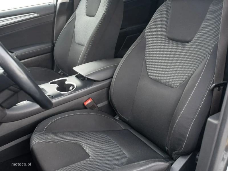 Ford Mondeo V 11