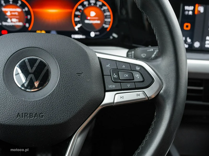 Volkswagen Golf VIII 14