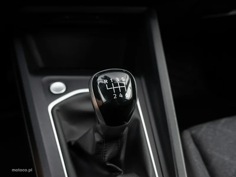 Volkswagen Golf VIII 15