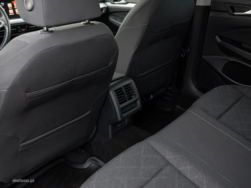 Volkswagen Golf VIII 22