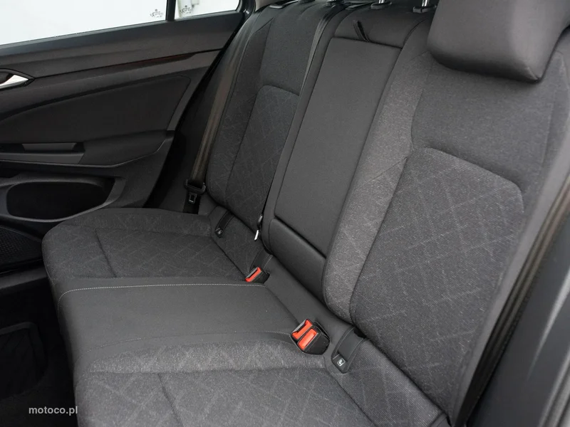 Volkswagen Golf VIII 23