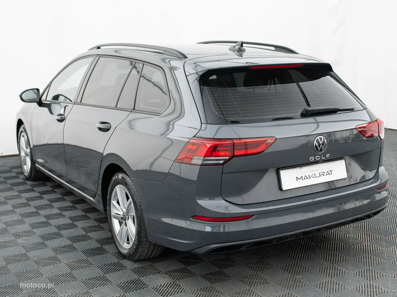 Volkswagen Golf VIII 4