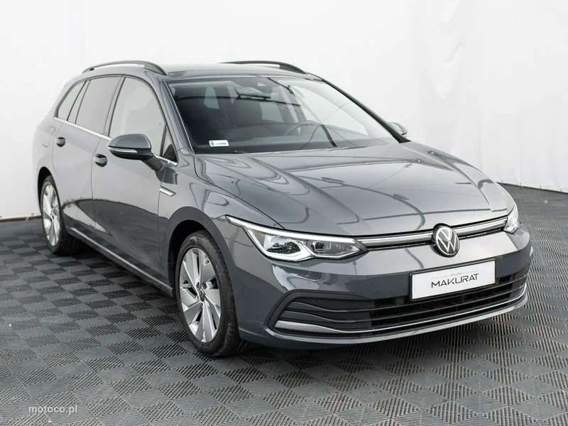 Volkswagen Golf VIII 3